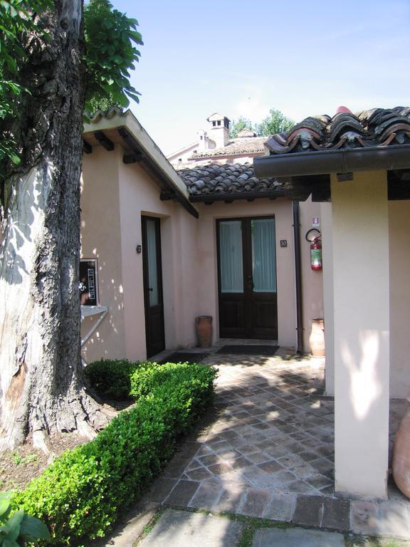 Отель Casa Mancia Фолиньо Экстерьер фото